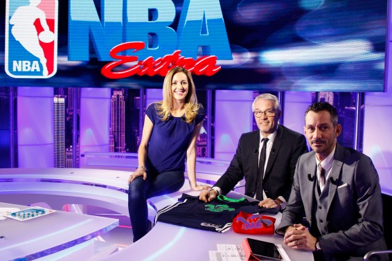 Mary Patrux, présentatrice de NBA Extra au côté de Jacques Monclar et Xavier Vaution (c) Panoramic