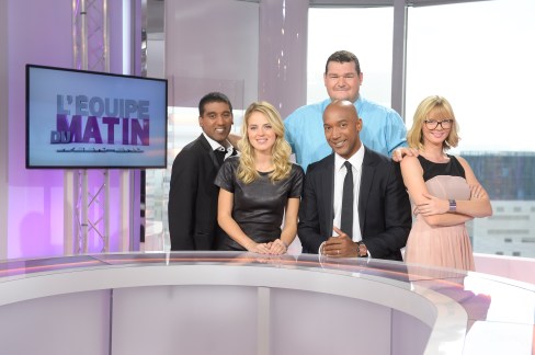 Chaque weekend, Frédéric Schweickert officie sur l'Equipe 21 dans l'Equipe du Matin Weekend en compagnie de sa joyeuse bande. (c) Pauce-lequipe