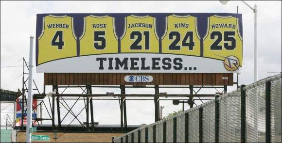 Un hommage au Fab Five sur le campus de Michigan