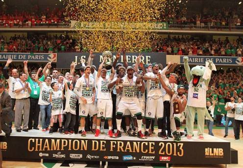 La JSF Nanterre n'a cessé de gravir les échelons et a été récompensé en 2013 par un titre de champion de France de Pro A (c) Claire Macel