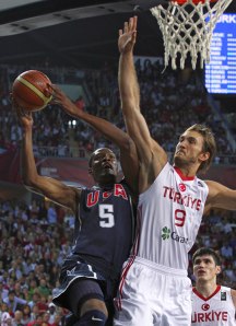 Kevin Durant face à la Turquie en finale (c) imagesslides.com