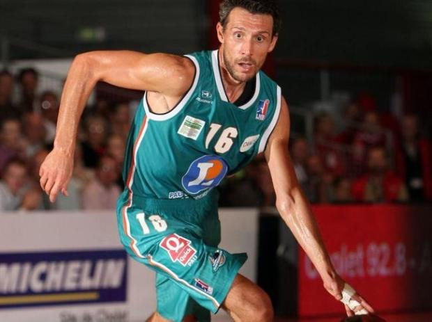 Laurent Sciarra, sa saison dernière saison en Pro A à Pau (c) Panoramic