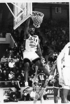 Derrick pope en héros de toute une région