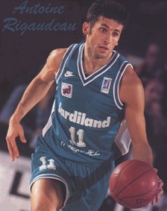 Antoine Rigaudeau - champion de France avec Pau en 1996 (c) junglekey