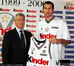 Rigaudeau avec le maillot de Bologne (c) Ciamillo & Castoria