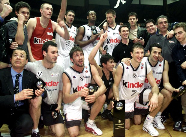 Rigaudeau, vainqueur de l'Euroligue avec Bologne en 2001 (c) Giorgio Benvenuti-Ansa