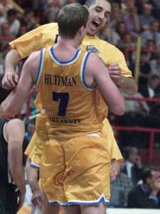 Nate Huffman et Velibor Radovic (c) fibaeurope