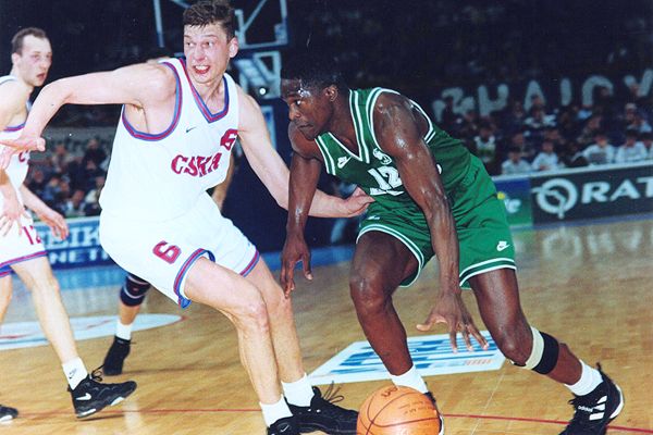 Wilkins inscrit 35 points face au CSKA Moscou en demi (c) abovetherim.com