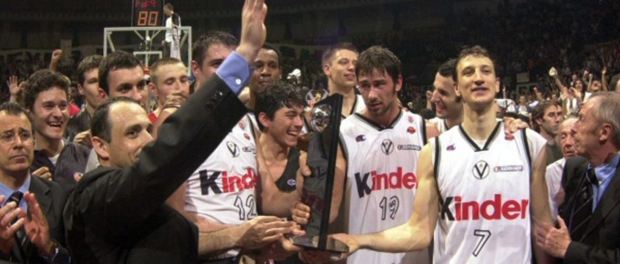 Kinder Bologne vainqueur de l'Euroligue en 2001 (c) Frank Lawlor - euroleague net
