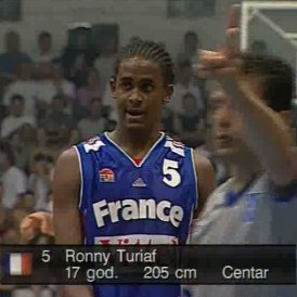 Ronny Turiaf, héros de la finale à l'Euro Juniors en 2000 (c) bballchannel.fr