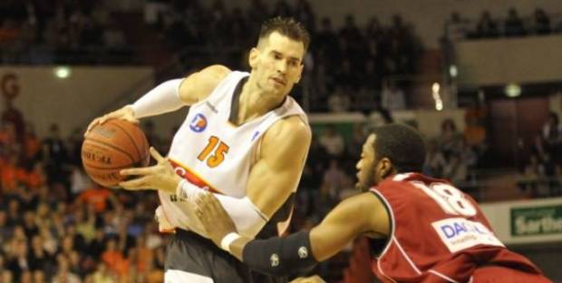 Marc Salyers avec Le Mans (c) lequipe.fr