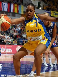 Sandrine Gruda - Valenciennes (c) Fiba Europe - Ciamillo-Castoria
