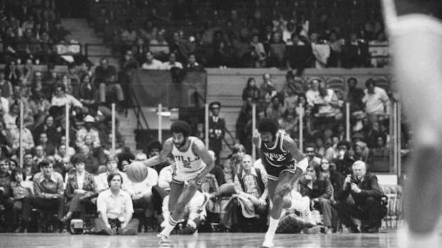 Norm Van Lier - Chicago Bulls (c) Walter Iooss Jr. - Sports Illustrated/Getty Images