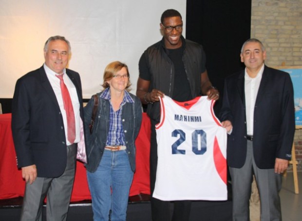Ian Mahinmi - retour au STB Le Havre 2011 (c) basketactu.com
