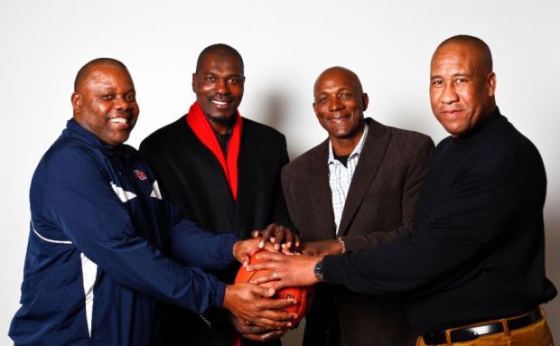 Michael Young - Hakeem Olajuwon - Clyde Drexler, et Larry Micheaux, mem4bres du Phi Slamma Jamma (c) Michael Paulsen, Houston Chronicle