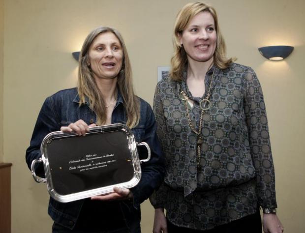 Odile Santaniello avec Isabelle Fijalkowski (c) internationaux-basket.fr