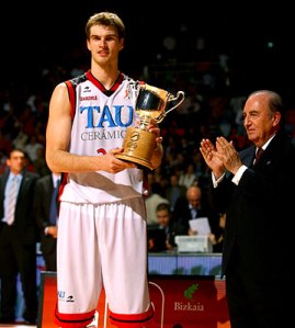 Tiago Splitter - Tau Vitoria (c) vavel.com