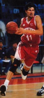 La liane sous le maillot de Pesaro.