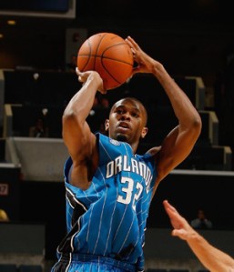 Jeremy Richarson auteur du 23ème panier à 3-points du Magic (c) DR