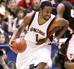 Ronny Turiaf - Gonzaga (c) espn