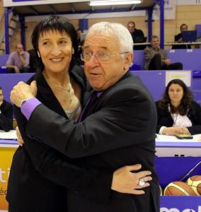 Valérie Garnier et Alain Jardel lors de leurs retrouvailles en 2010 en LFB - Toulouse vs Tarbes (c) Photo DDM - Laurent Dard