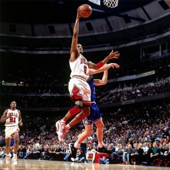 Ron Harper au lay-up @ Getty Image