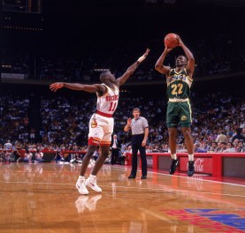 81420076-seattle-supersonics-ricky-pierce-1993-nba-western-conference-semifinals.jpg