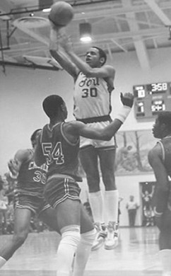 Dell-Curry-FortDefiance